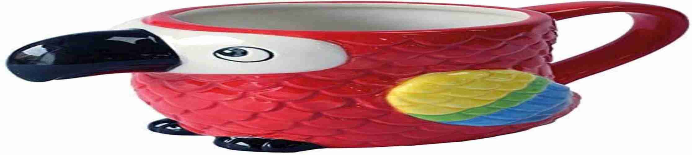 Stretched out photo of a parrot mug
